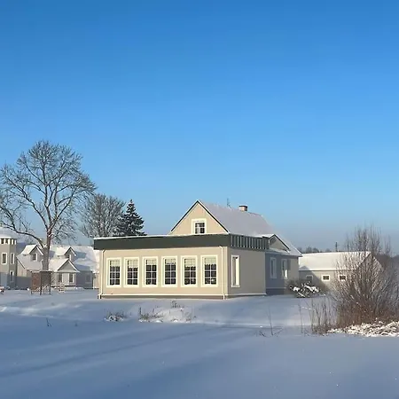 Сasa de vacaciones Luxury Waterfront Retreat With Panorama & Sauna At Sinso Talu Ulejoe