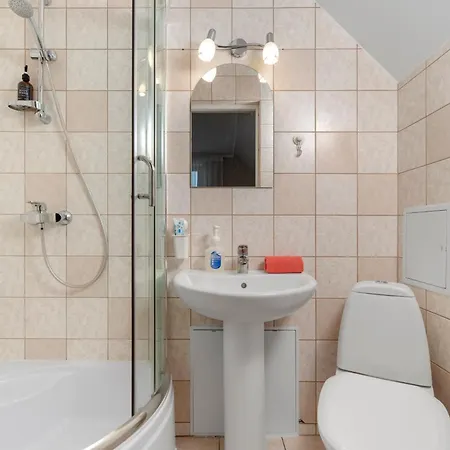 Сasa de vacaciones Luxury Waterfront Retreat With Panorama & Sauna At Sinso Talu