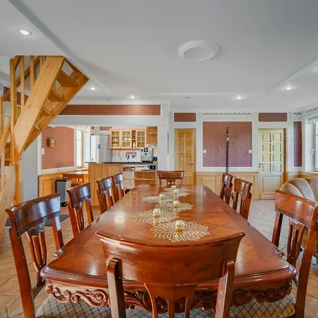 Elegant Conference At Sinso Talu * Ulejoe